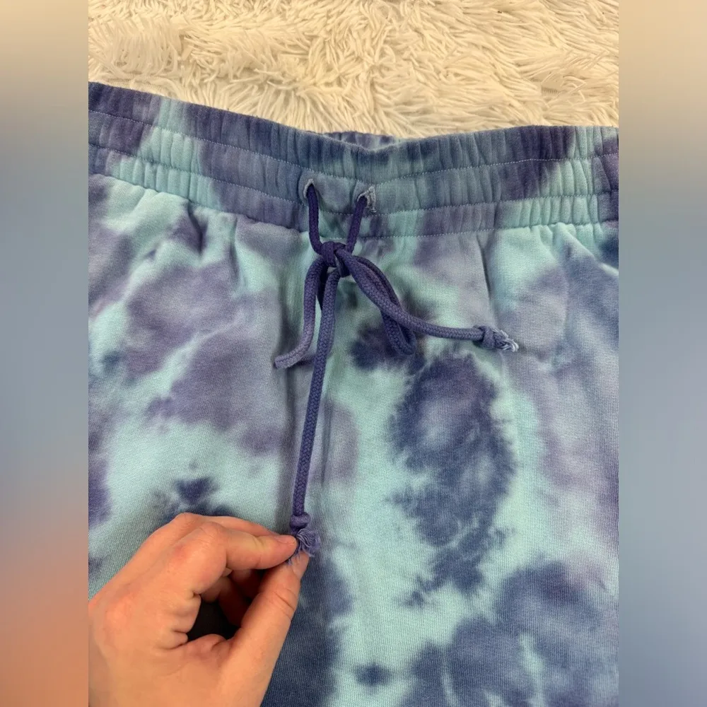 vs pink tie dye fleece skirt - Image 4