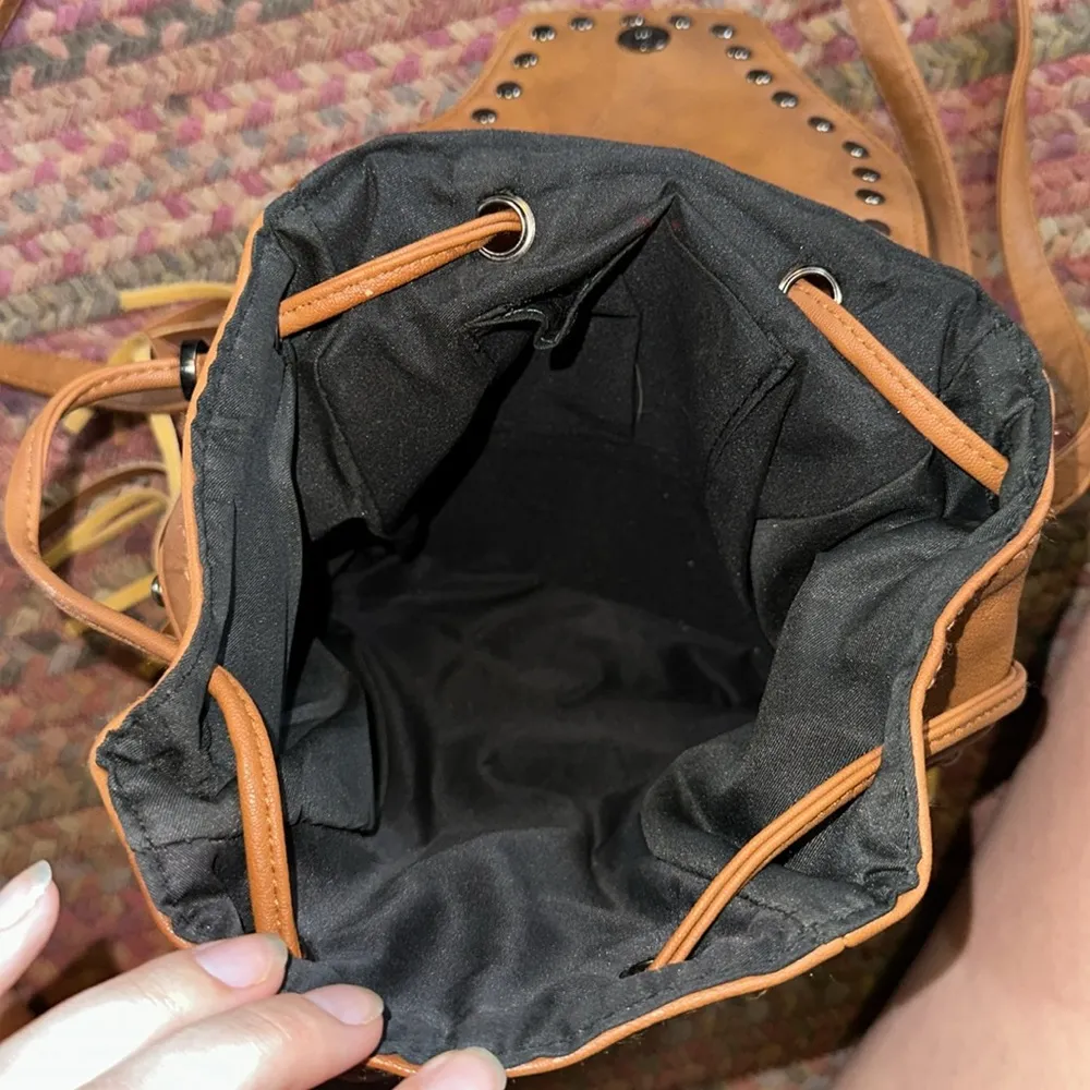 NWOT BROWN VEGAN LEATHER FRINGE BOHO WESTERN MULTI WAY PURSE BAG - Image 4