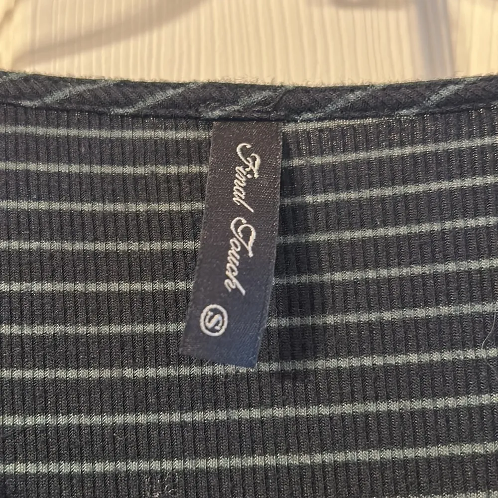 Final Touch Black & Green Stripe Tunic Small - Image 2