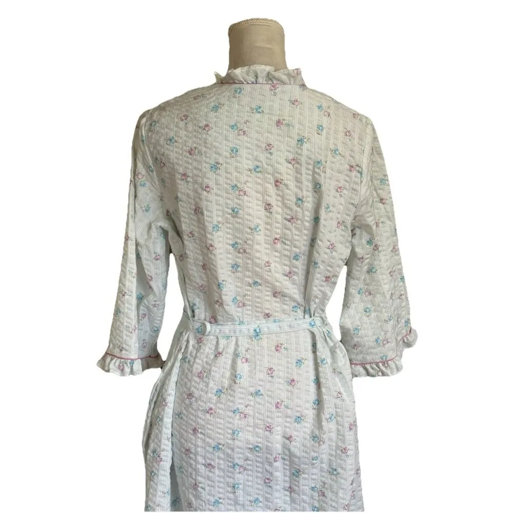 Vintage Miss Elaine Seersucker Robe Blue & Pink Floral Ruffles Wrap Style Sz M Size M - Image 4