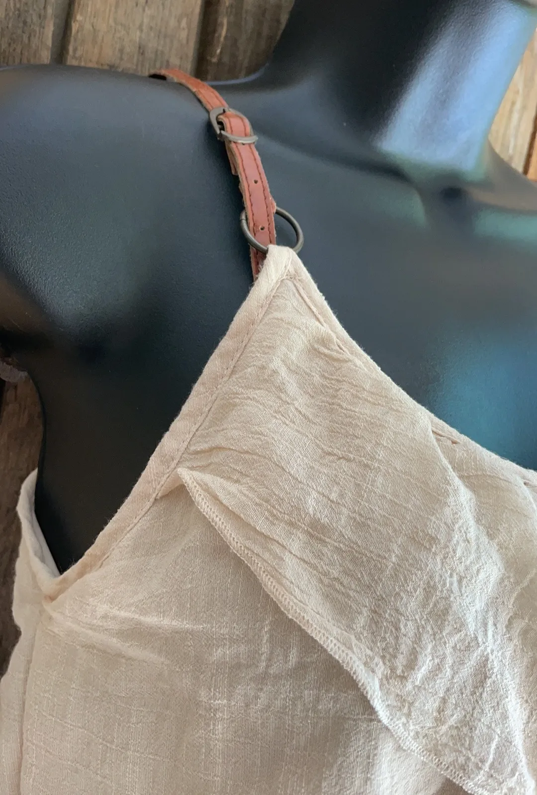 Boho Ruffled Layered Top Cream Coral Khaki Size Small - Image 6