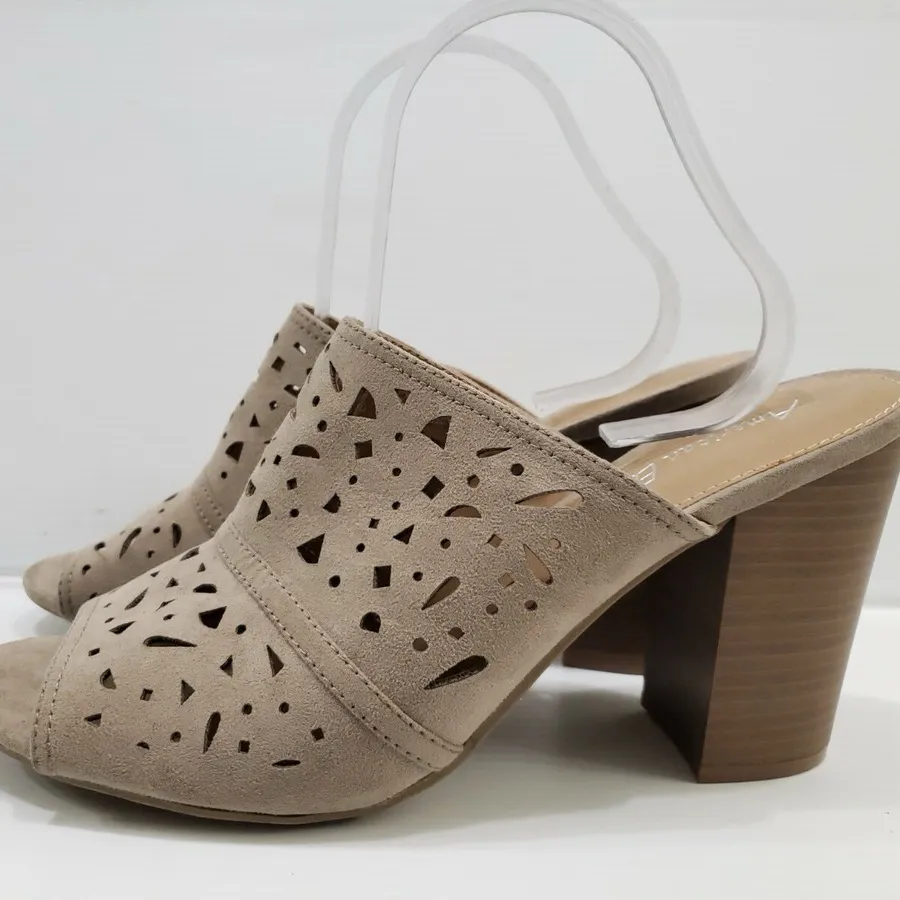 American Eagle Outfitters Taupe Cutout Mules - Image 2