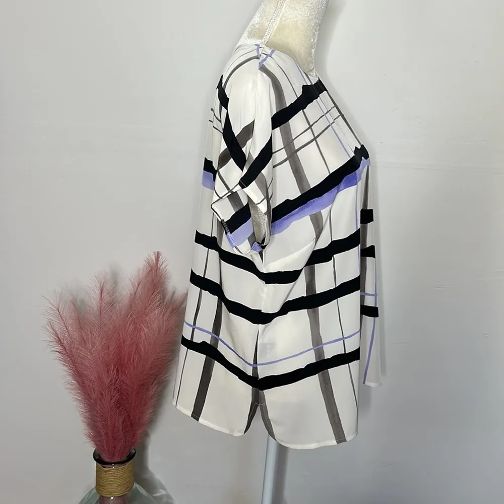 Carlisle • 100% silk plaid windowpane button back blouse - Image 34