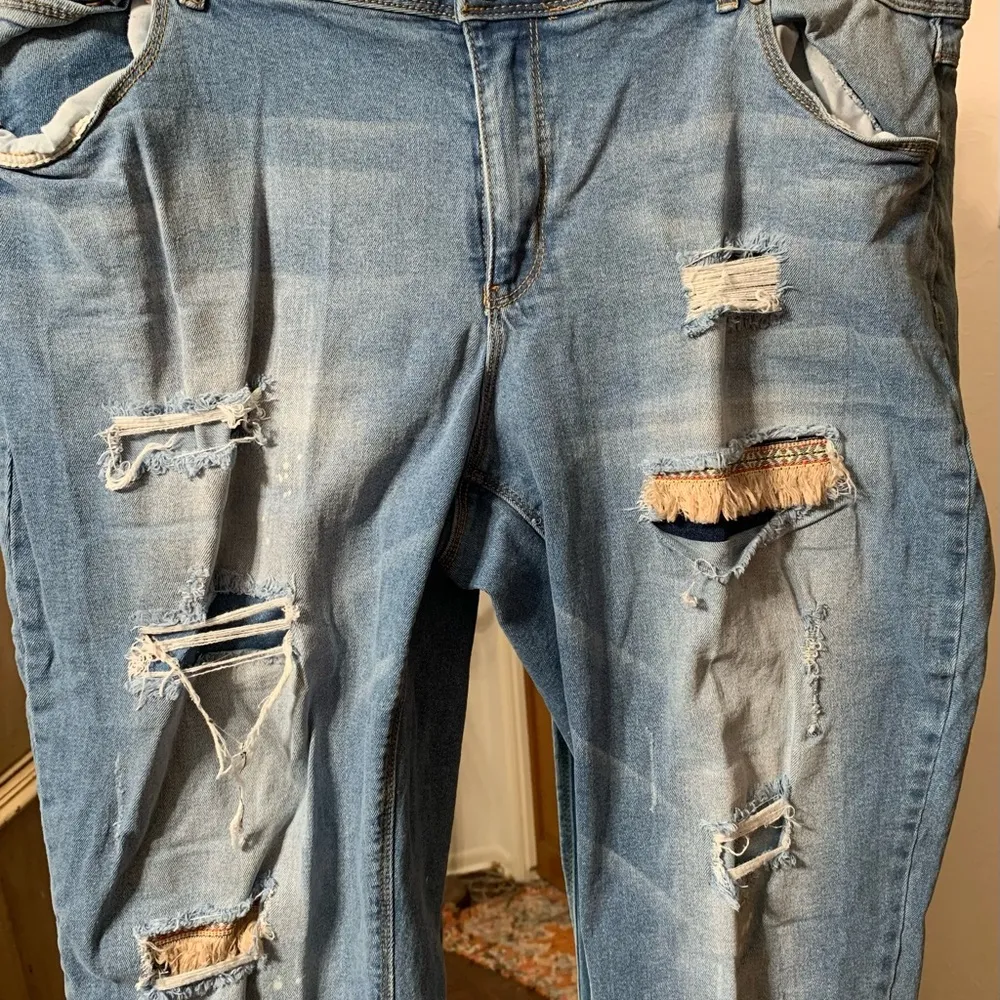 Cato 🫦🫦🫦BOGOHO🫦🫦🫦Distressed Blue Jeans - Image 3