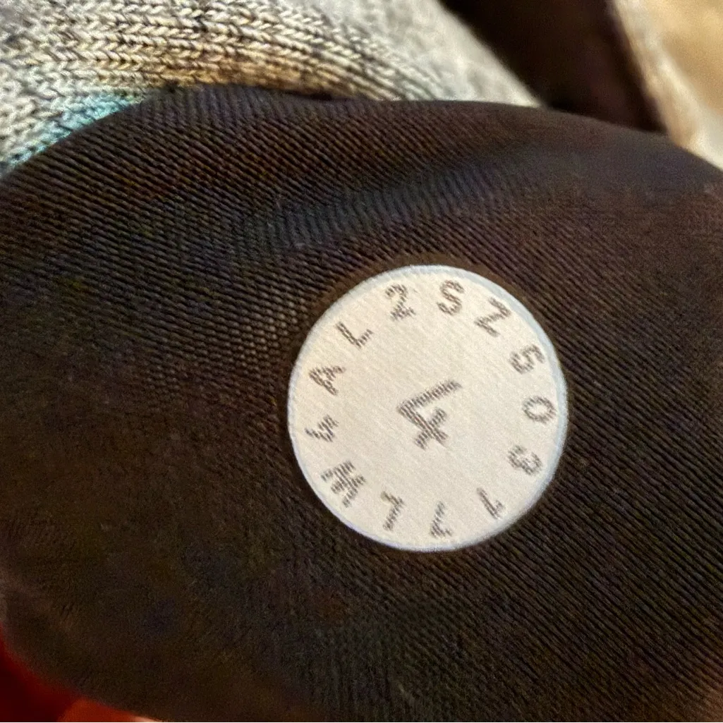 Rare Lululemon New Form Coat Jacket Heathered Grey Black Sz 4 NWOT  2017 Edition - Image 9