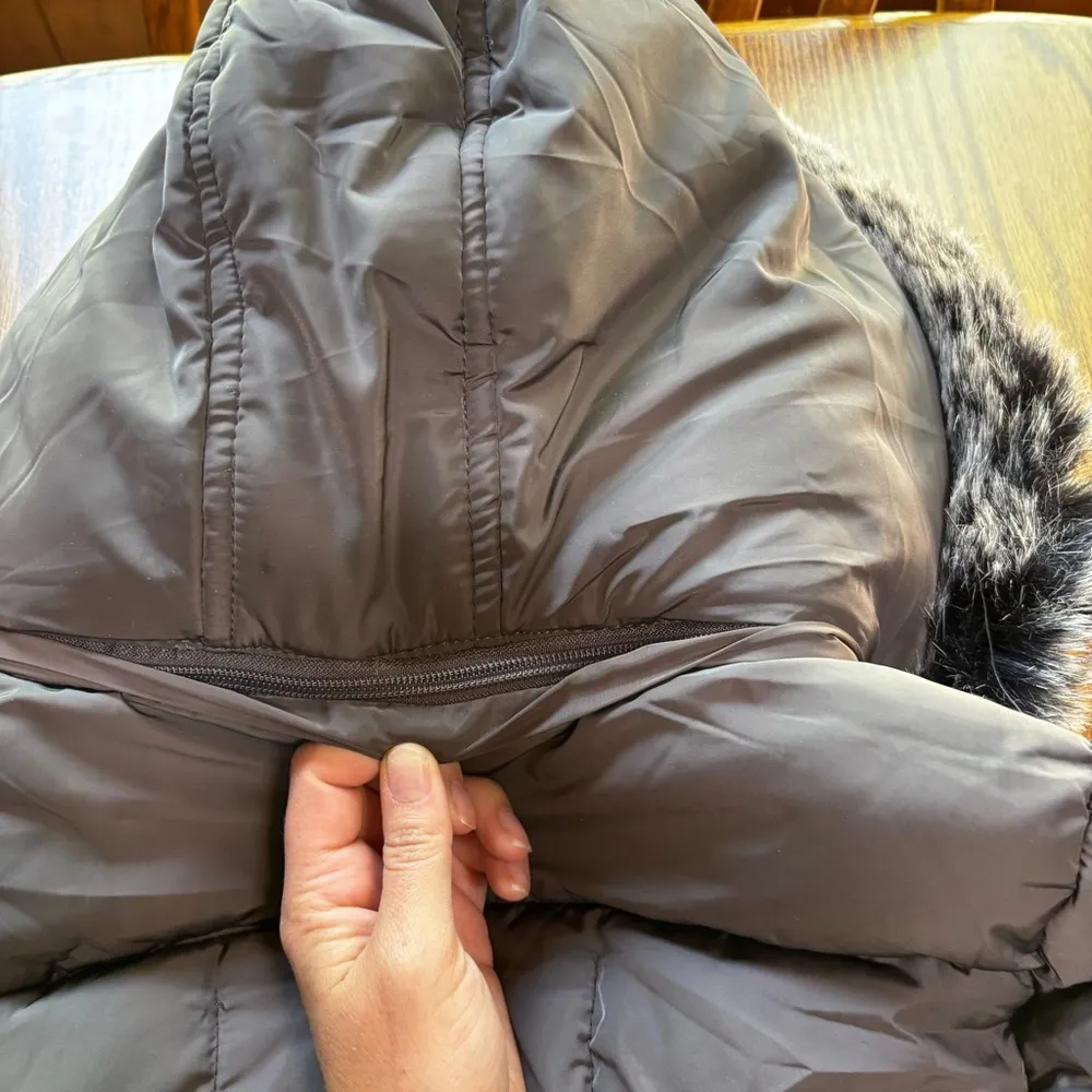 YMI Puffer Jacket with Faux Fur Hood Sz small - Image 7