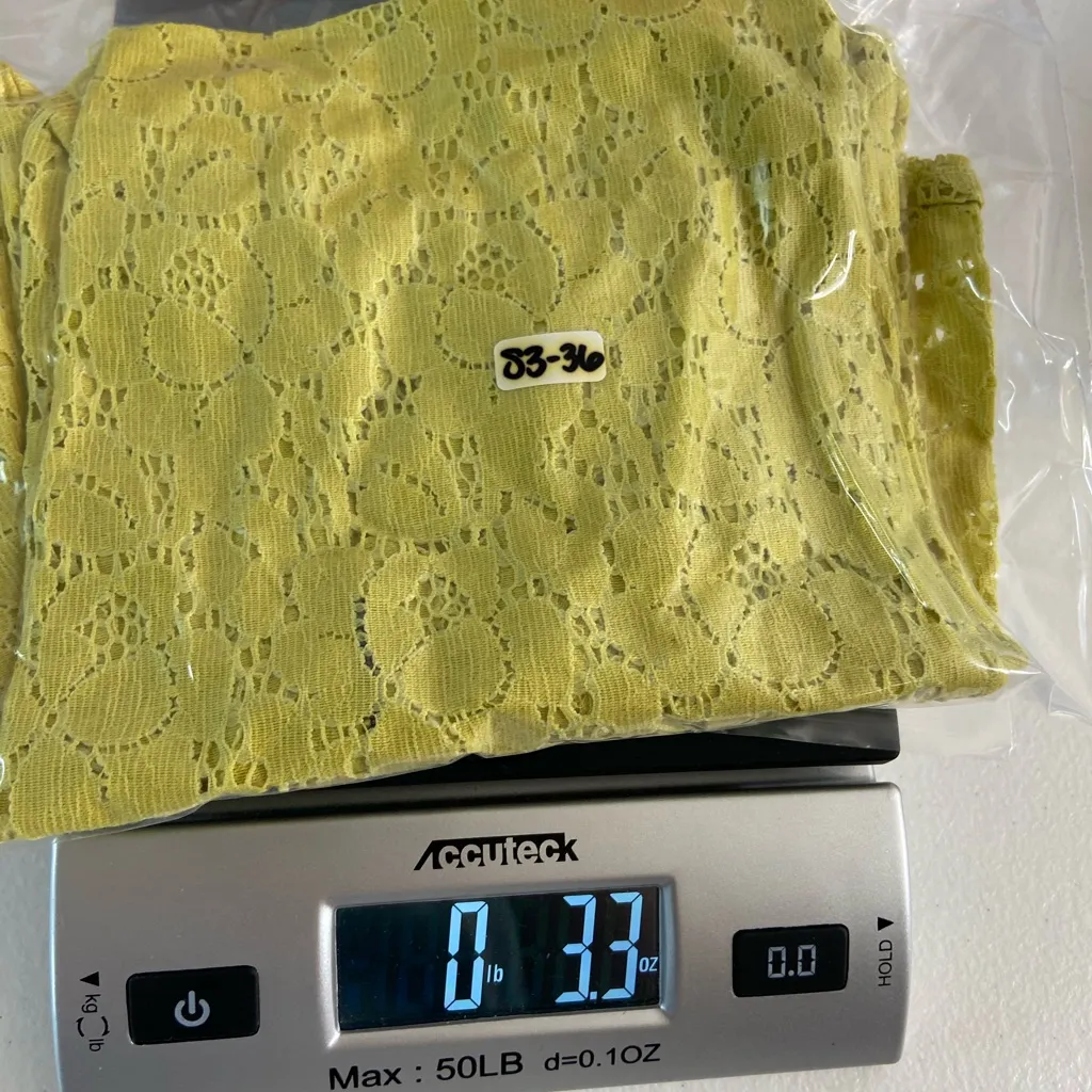 EUC Ann‎ Taylor LOFT women’s greenish yellow lace cap sleeve blouse small petite - Image 6