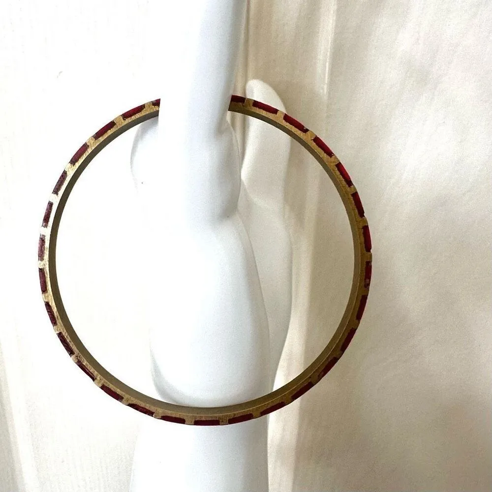 Red and gold tone brass bangle bracelet - Image 8