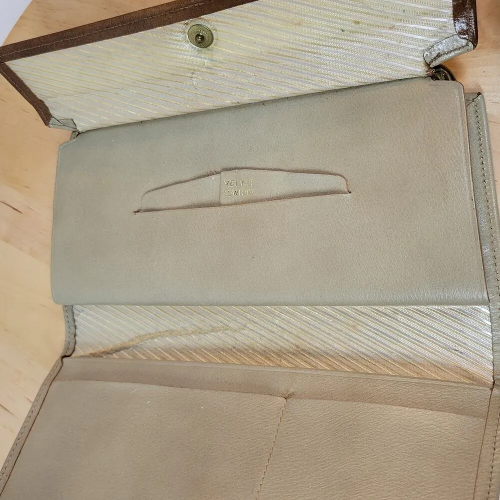 Vintage Ladies Wallet 8" Cream Beige Velvet Cowhide Gold Kiss Lock Checkbook Brown - Image 11