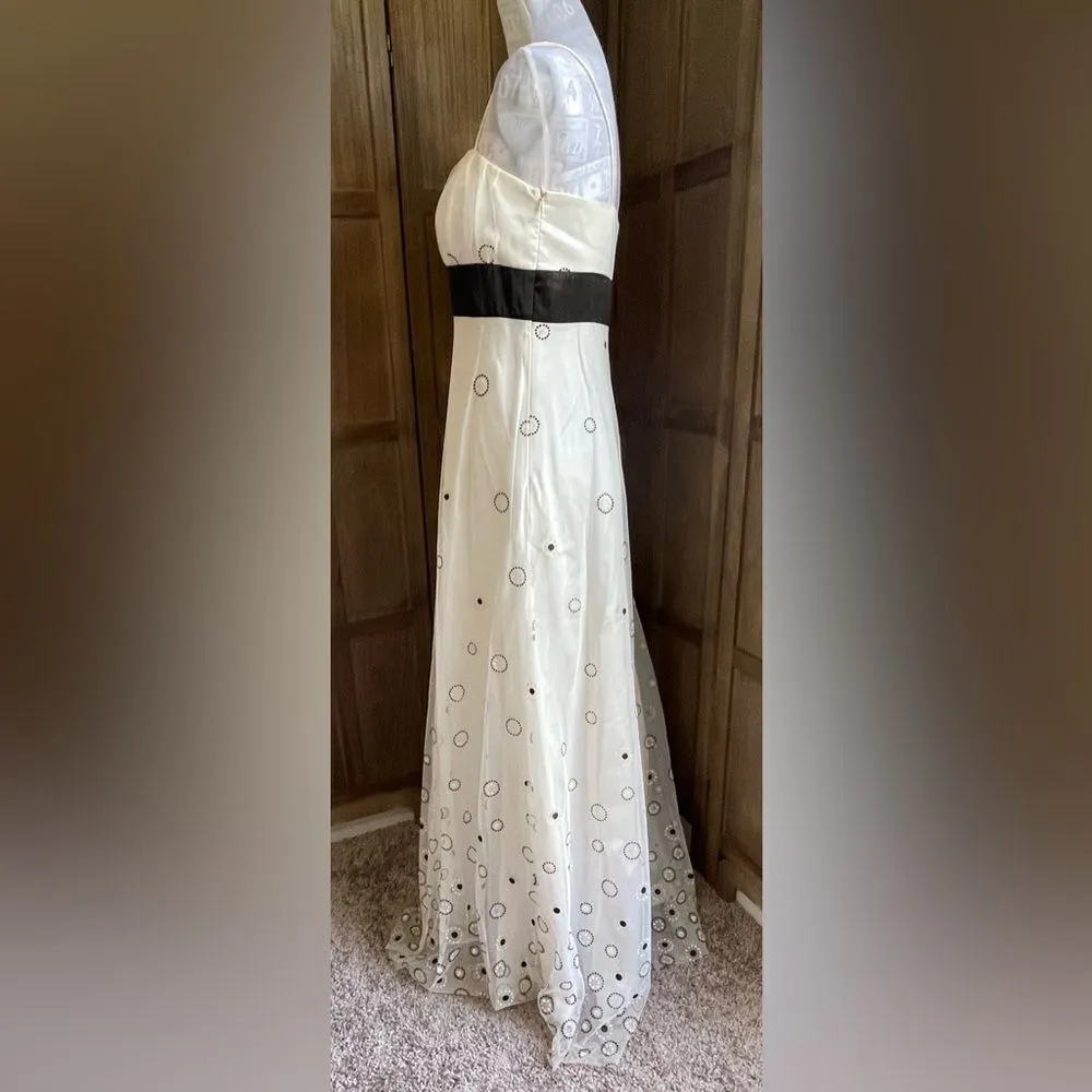 Black and White Prom Dress. Black Size undefined - Image 7