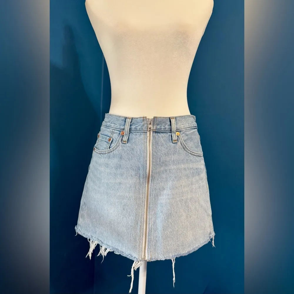 Y2K Full Zip Raw Hem Denim Mini Skirt Size 27 - Image 2