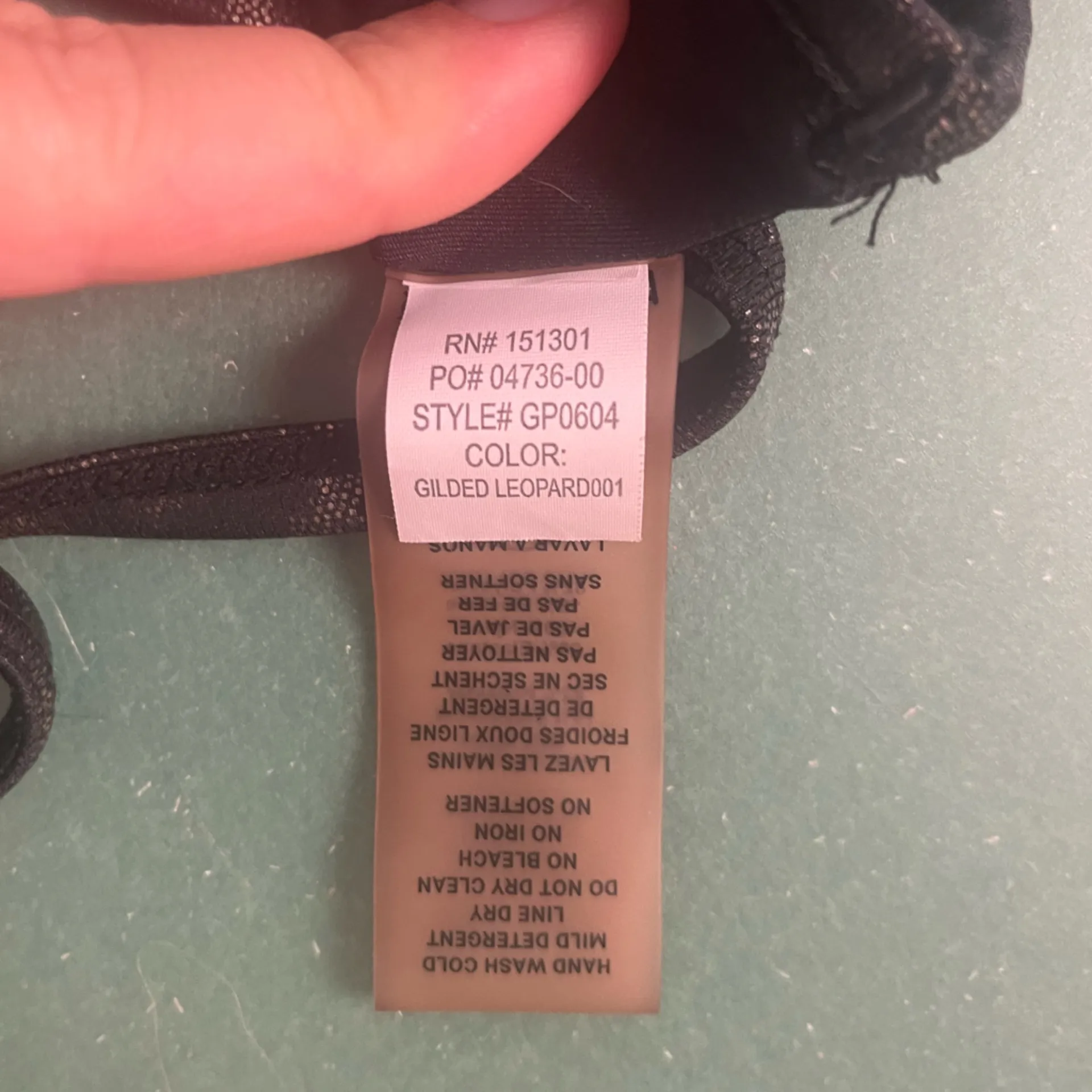 GOOD AMERICAN Gilded Leopard sports bra mesh back panel size small/1 - Image 6