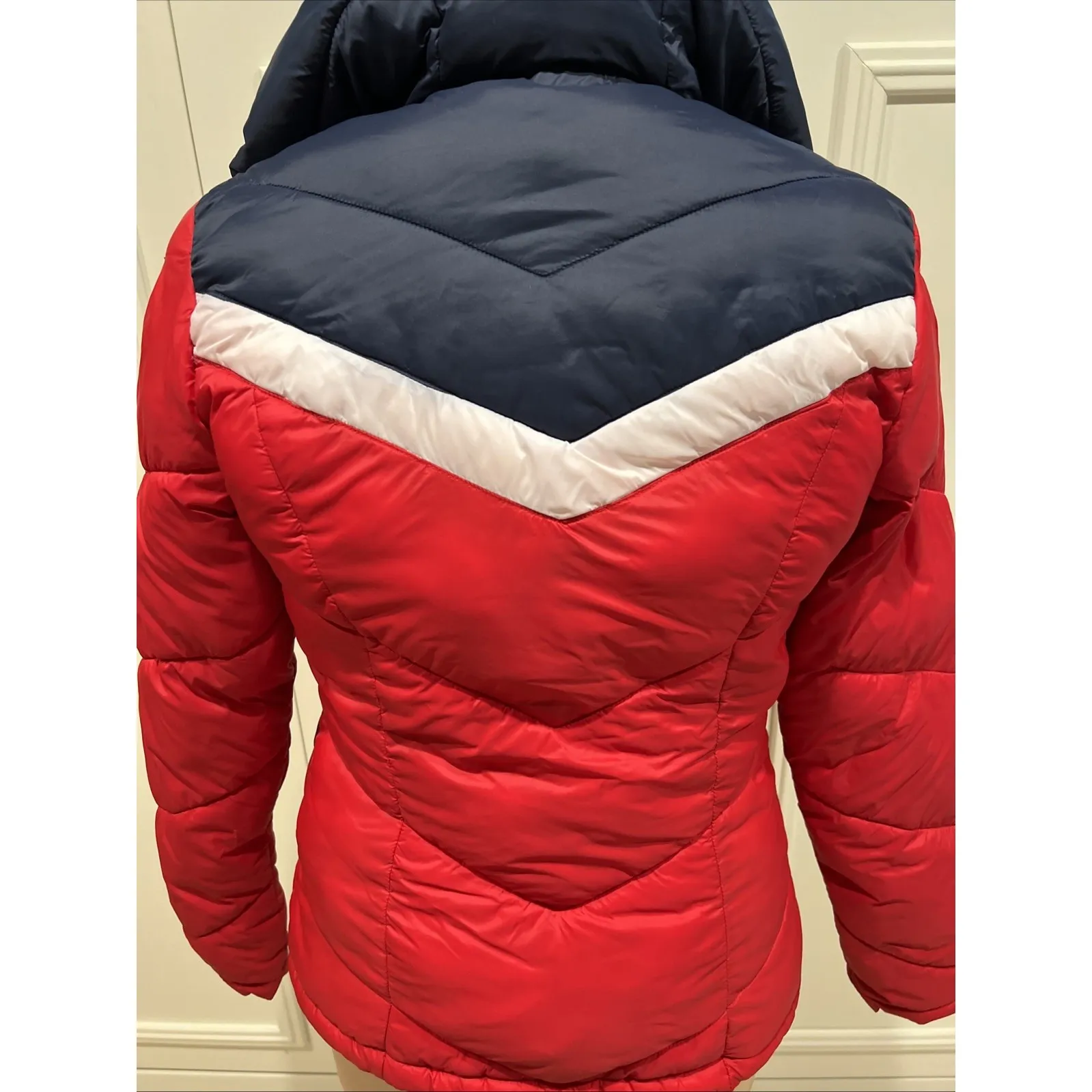 Tommy Hilfiger Sport Hooded Puffer Jacket Red Color Block Preppy Cozy Outdoor - Image 6