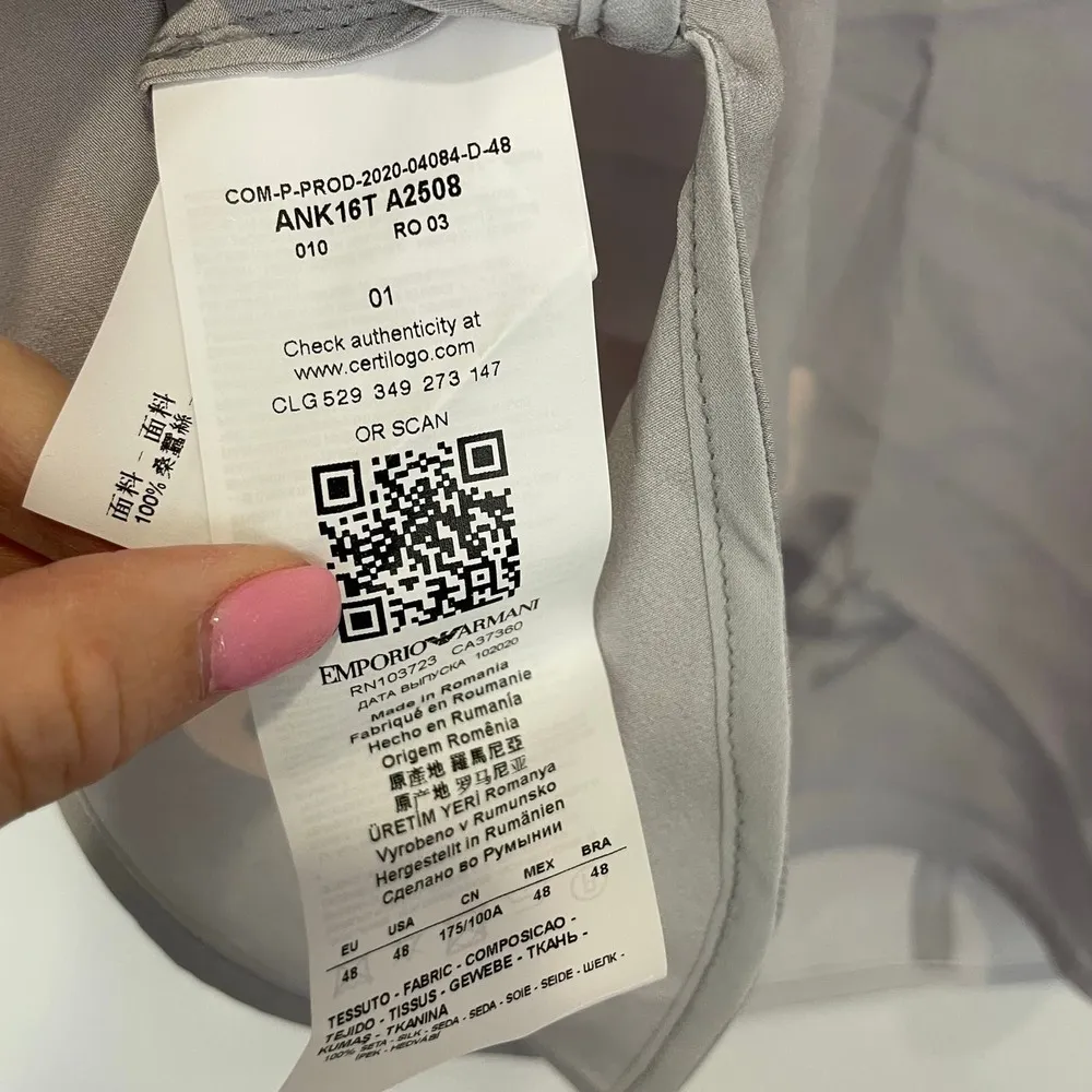 Emporio Armani 100% Silk Floral Patterned Sleeveless Blouse Size 12 NWT $495 - Image 6