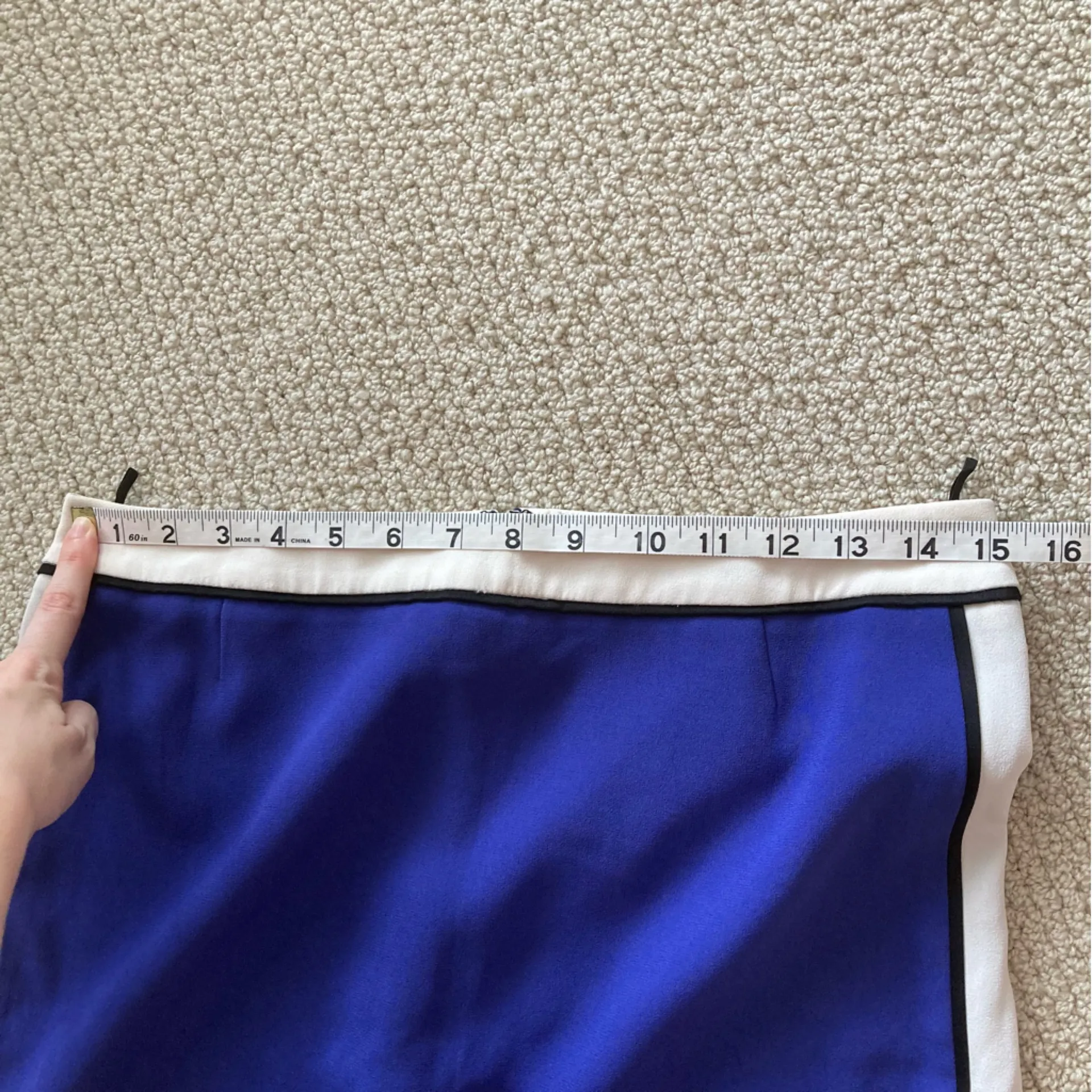 Babaton Aritzia Colorblock Mini Skirt Size 6 Blue Cream Black Lined Like New - Image 5