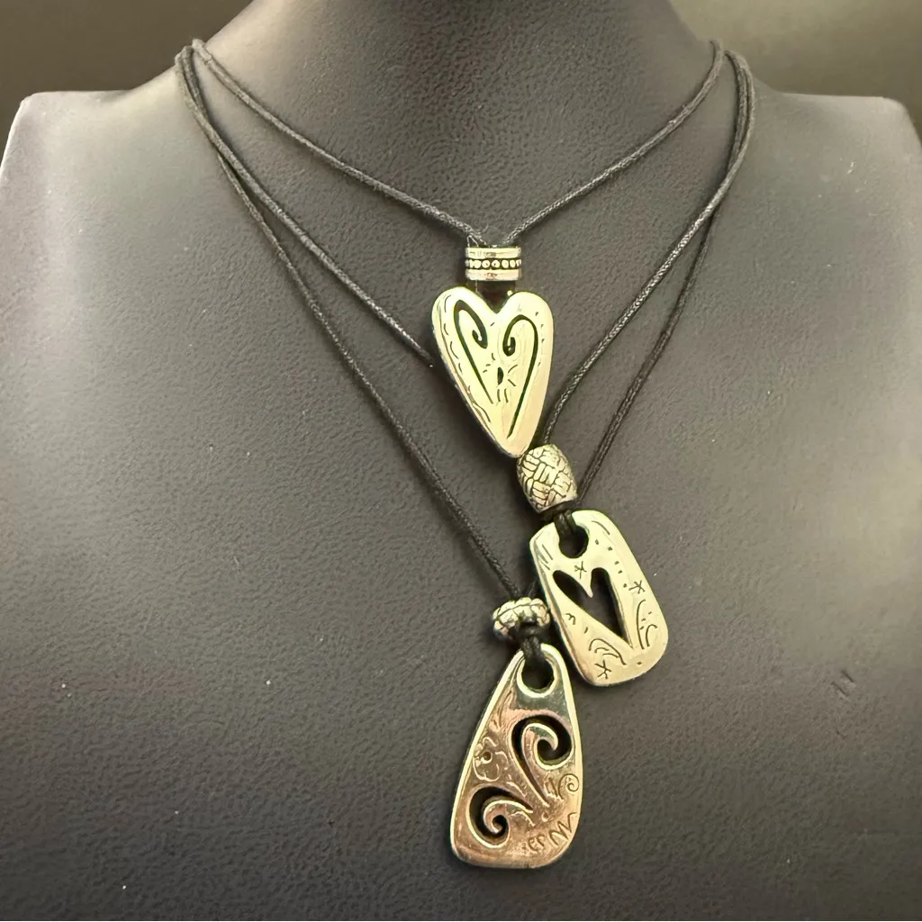 Retired BRIGHTON Brazilian Multi Cord Triple Heart Pendant Necklace - Image 2