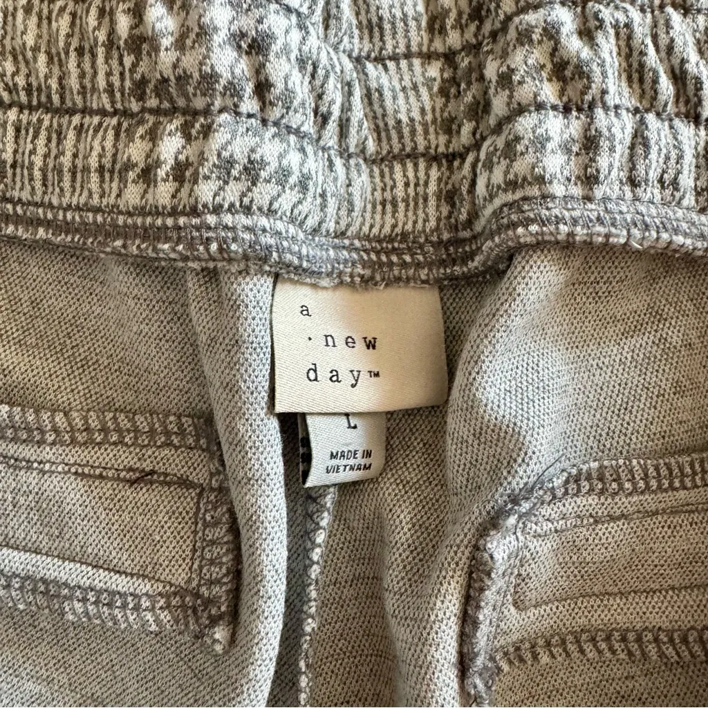 A New Day Pull On Pants Women’s Large Herringbone Elastic Waist Casual Office - Image 3