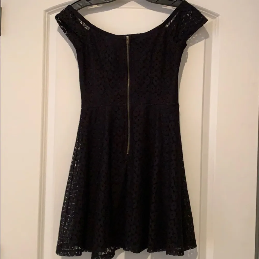Crotchet dress - Image 3