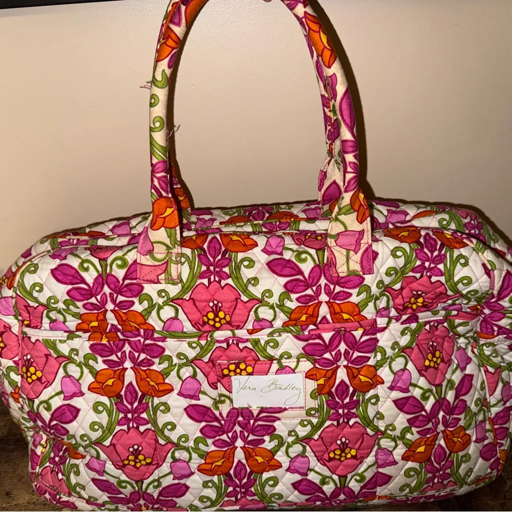 Vera Bradley Large Quilted Duffle Bag Travel Tote Carryall Luggage Lili Bell‎ Pink - Image 4