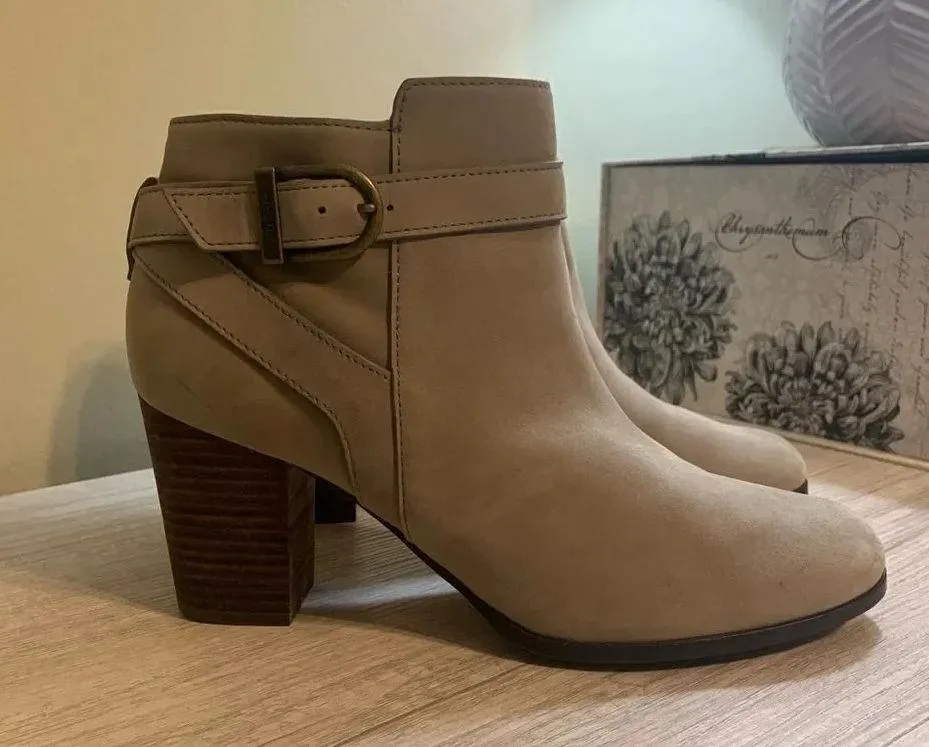 Cole Haan Cassidy Strap Ankle Booties Size 8.5 - Image 4