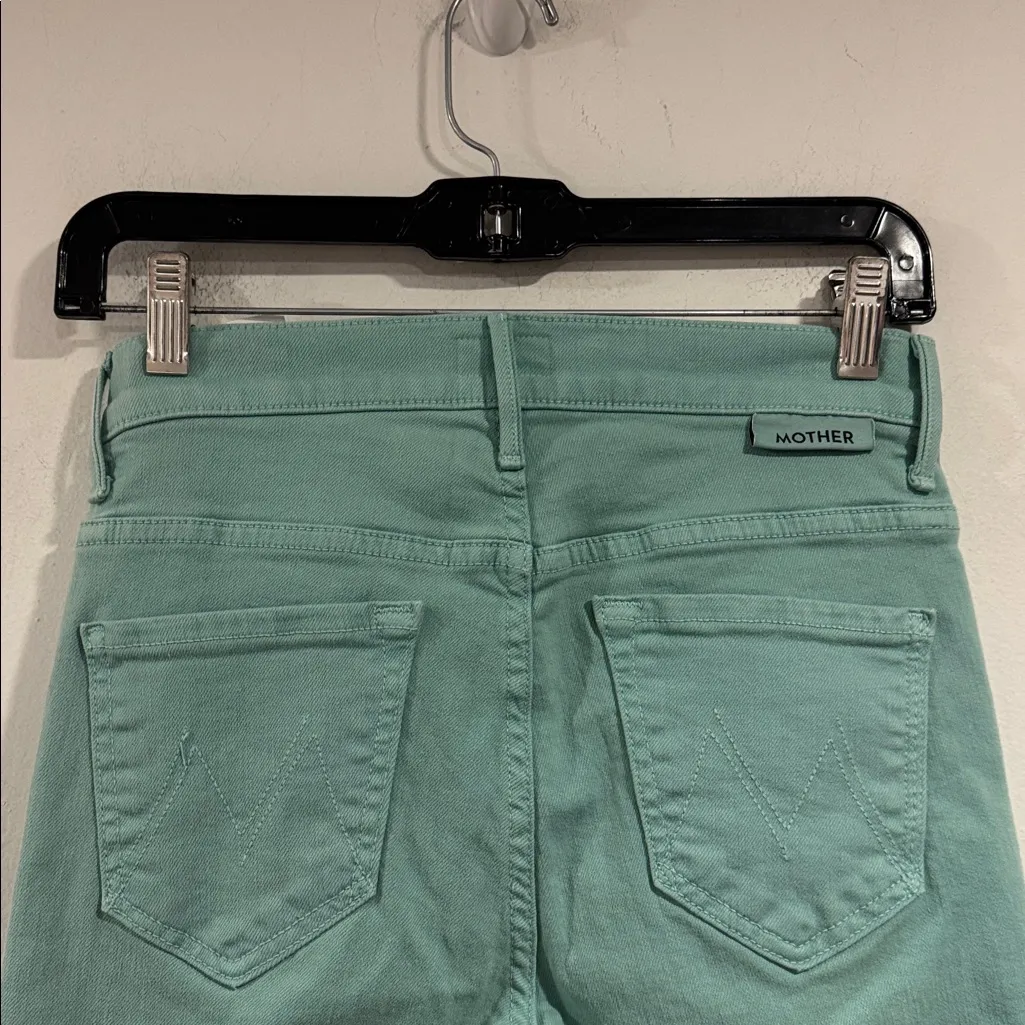 Mother jeans denim lagoon the insider crop step fray play date stretch 25 - Image 3