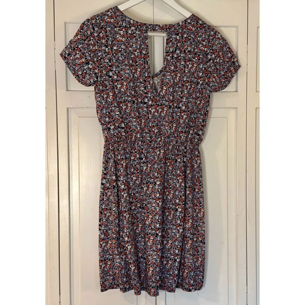 Gap floral short sleeve vneck dress size small petite - Image 7