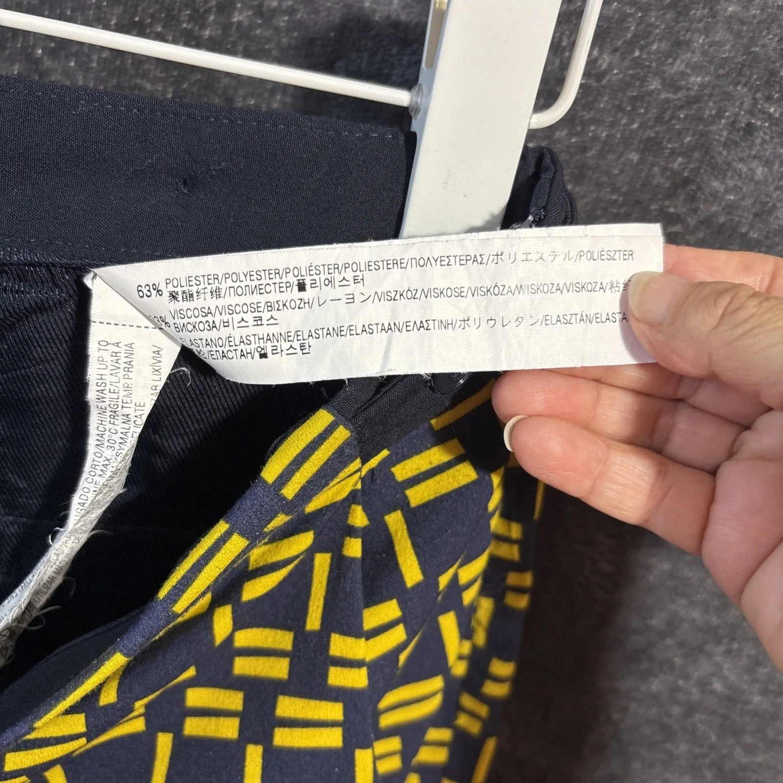 ZARA Navy Blue with Yellow contrasting print crop trousers pants  XS - Image 7