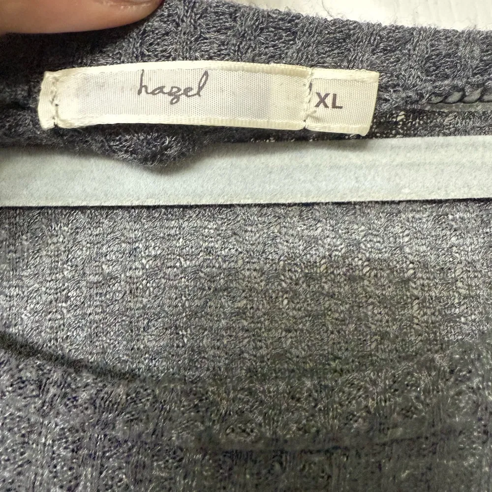 Hazel Women's Size XL Charcoal Grey Striped Waffle Knit Lightweight Sweater Top Gray - Image 4