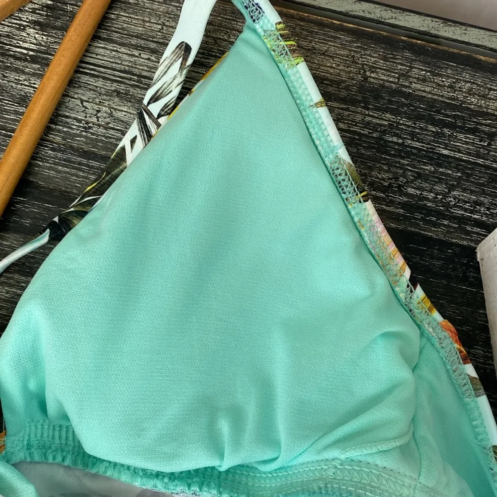 Title Nine Blue Tropical Print Tankini Swim Bathing Suit Bikini Top S - Image 3