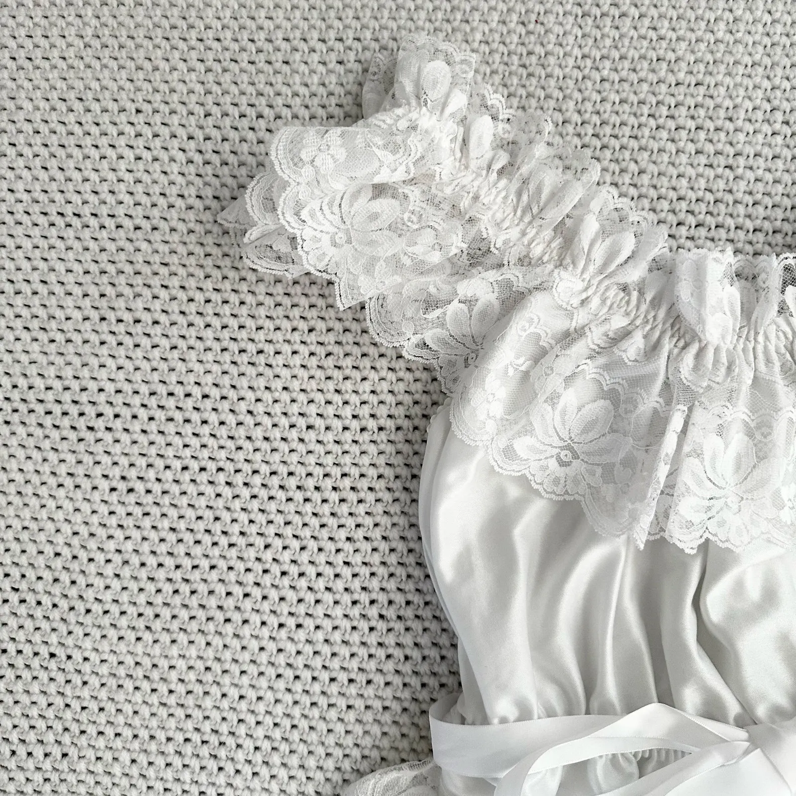 Dolores For Poirettes Union Vintage White Bride Lace Off Shoulder High Cut Teddy Size M - Image 8