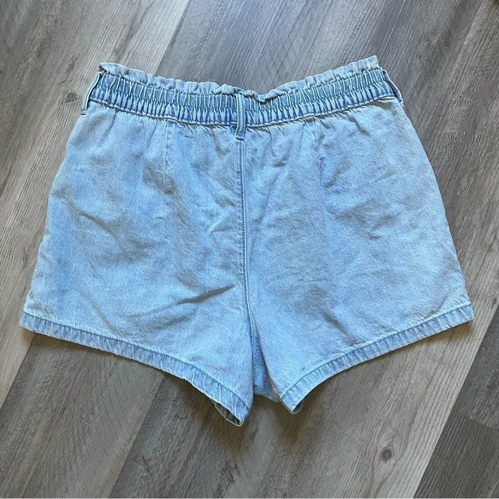 Hollister Ultra High Rise Mom Short Large Paper Bag Waist - Image 6