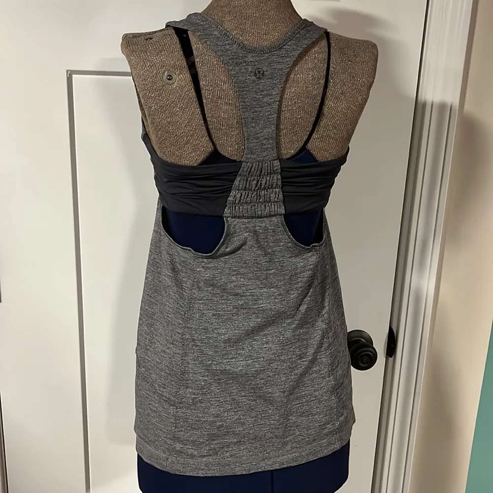 Lululemon Turbo Tank Gray Size 4 - Image 4