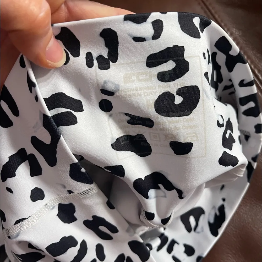 ECHT leopard scrunch leggings!!! - Image 7