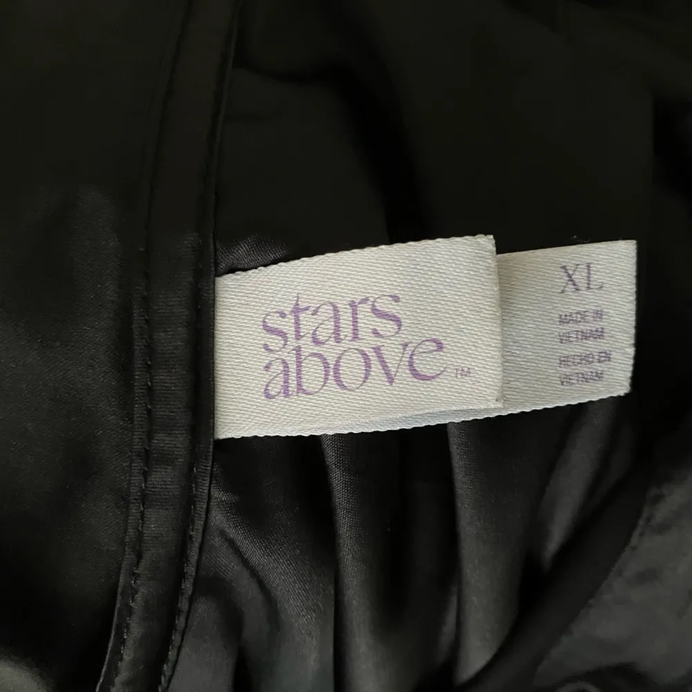 Stars Above Women's Black Satin L/S Notch Collar Pajama Top Sleep Shirt Sz: XL - Image 6