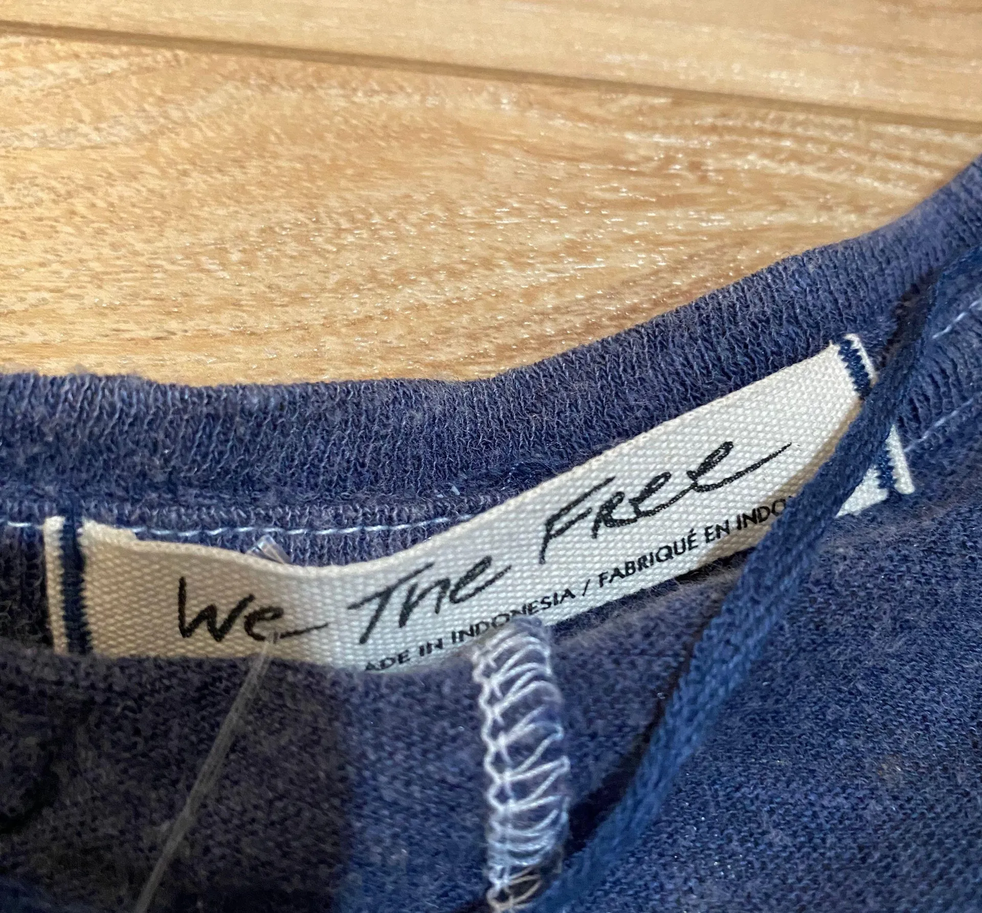 NWT  Spread your wings bell sleeve shirt size XS - Image 7