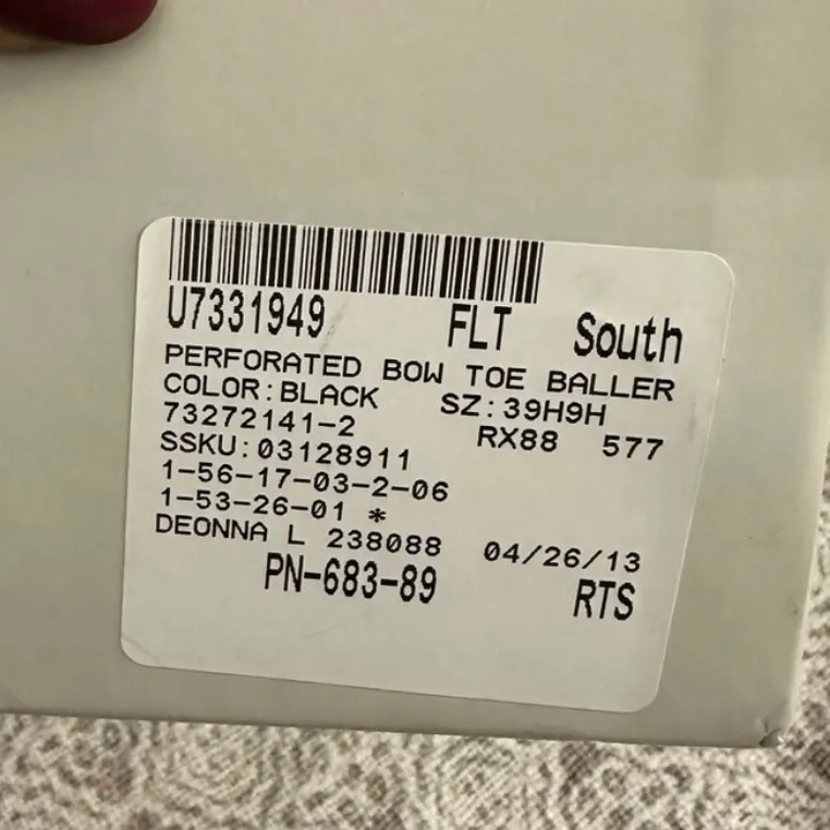 Taryn Rose Black Perforated Bow Toe Ballerina Flats  NEW - Image 6