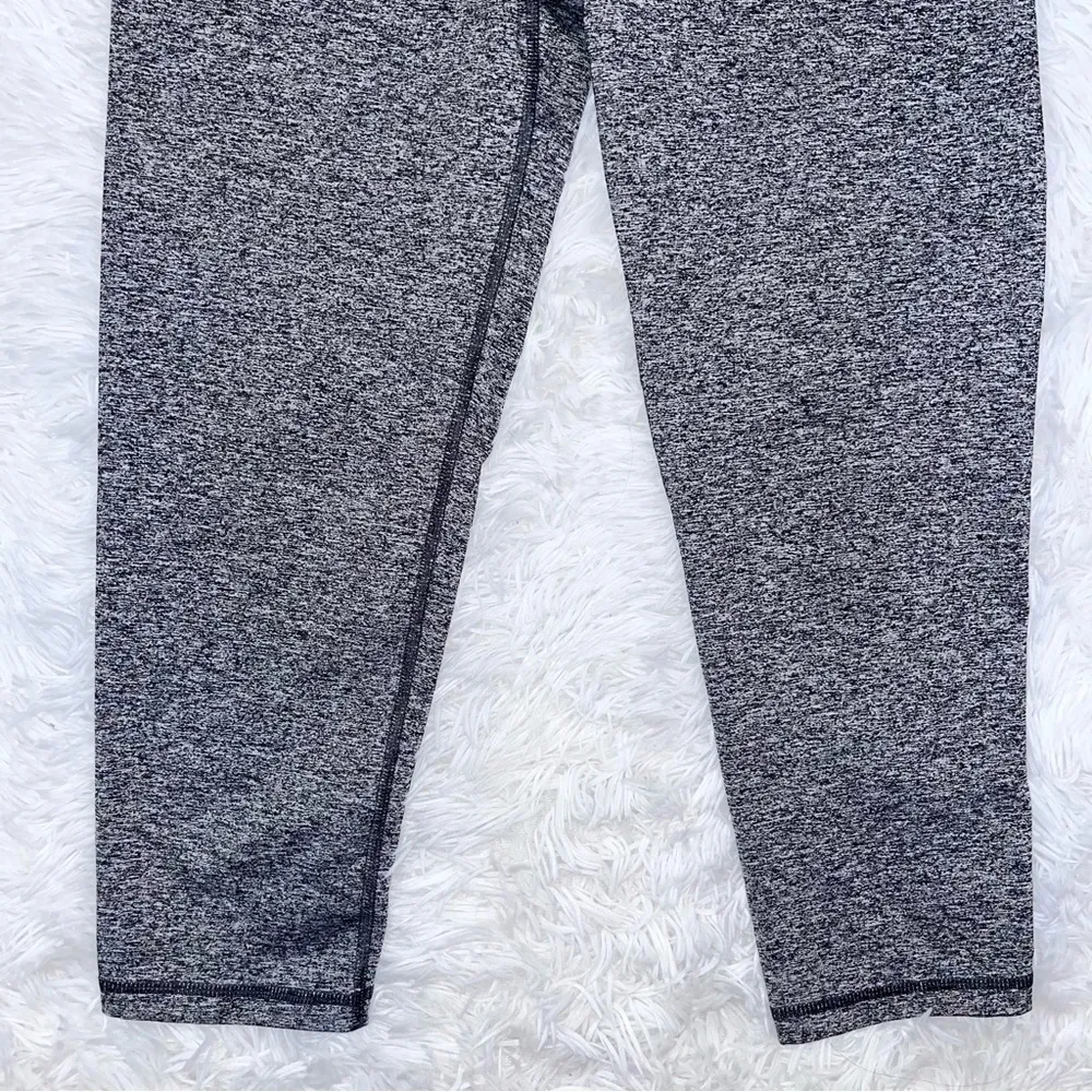 VICTORIA’S SECRET VSX Sport Knockout by VS Capri Medium Heather Gray - Image 3