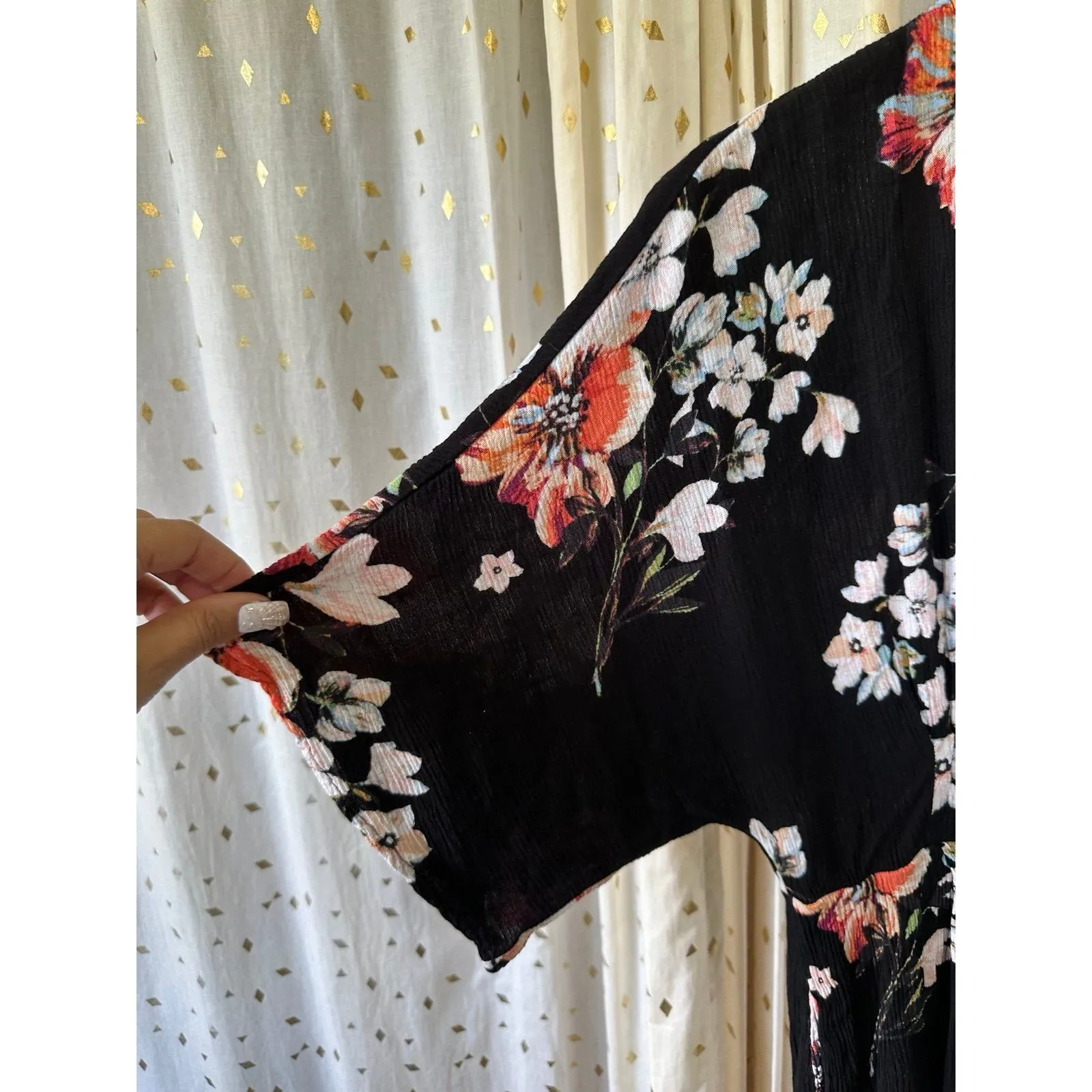 Lulus Staying Cool Black Floral Crinkle Print Culotte Side Slits Jumpsuit S - Image 5