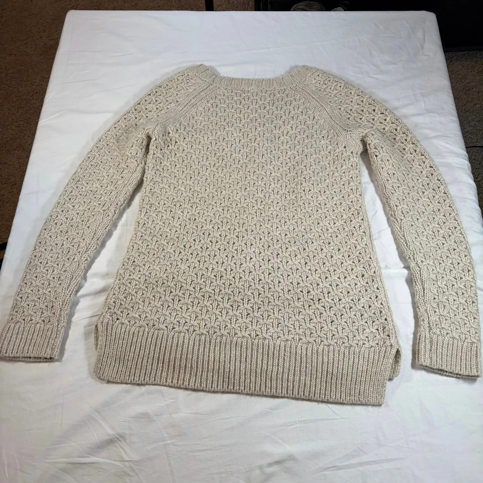 Banana Republic Italian yarn wool alpaca blend fisherman oatmeal sweater  Sz XS - Image 4