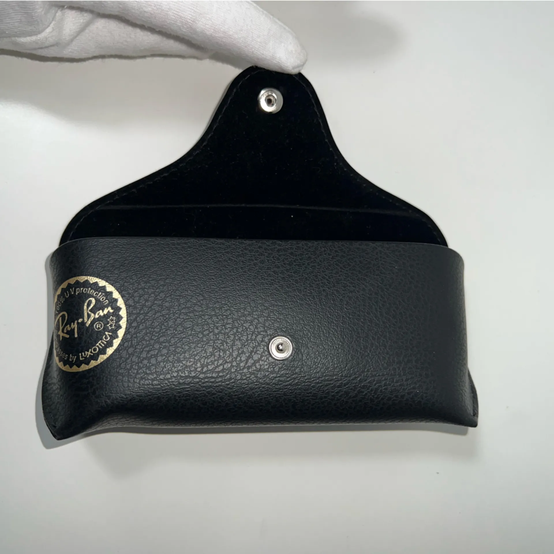 Ray Ban by Luxottica Textured Black Leather Travel Eye Glasses Sunglasses Case - Image 8