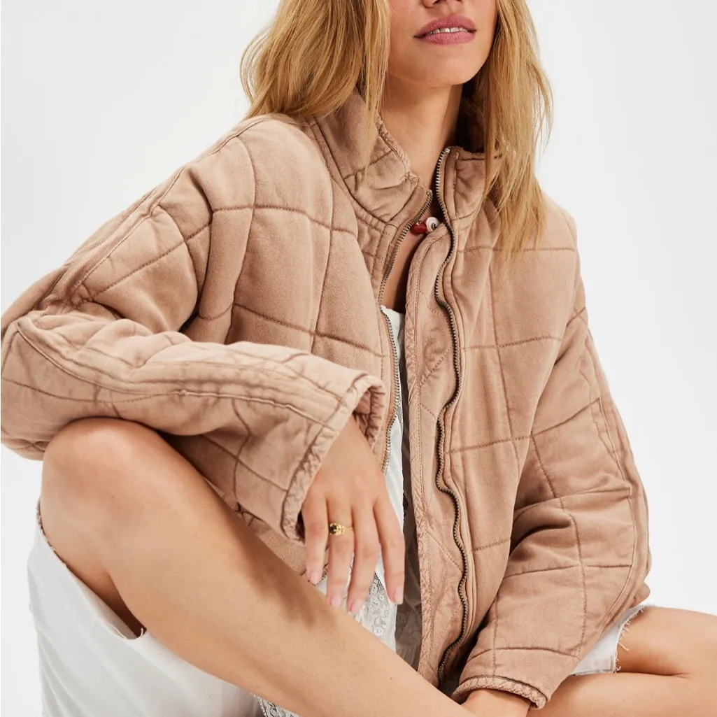 Free People quilted dolman champagne diamond - Image 3