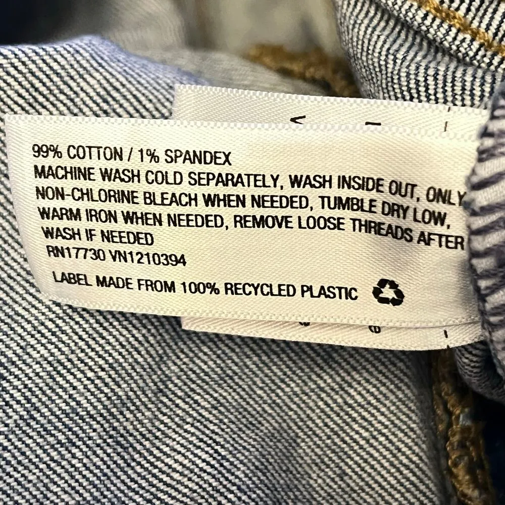 Universal Thread Vintage Bermuda Shorts - Size 8/29R - Image 6