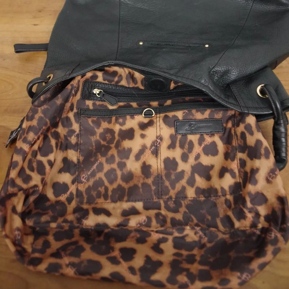 B Makowsky Black Leather Tote Style Shoulder Purse - Image 5