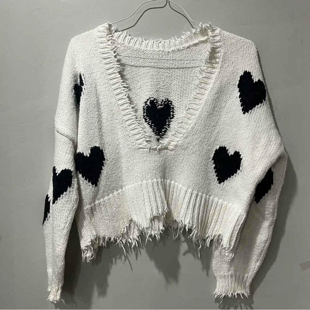 Sweater Black White Hearts Small Oversized Distressed 100% Cotton V Neck - Image 2