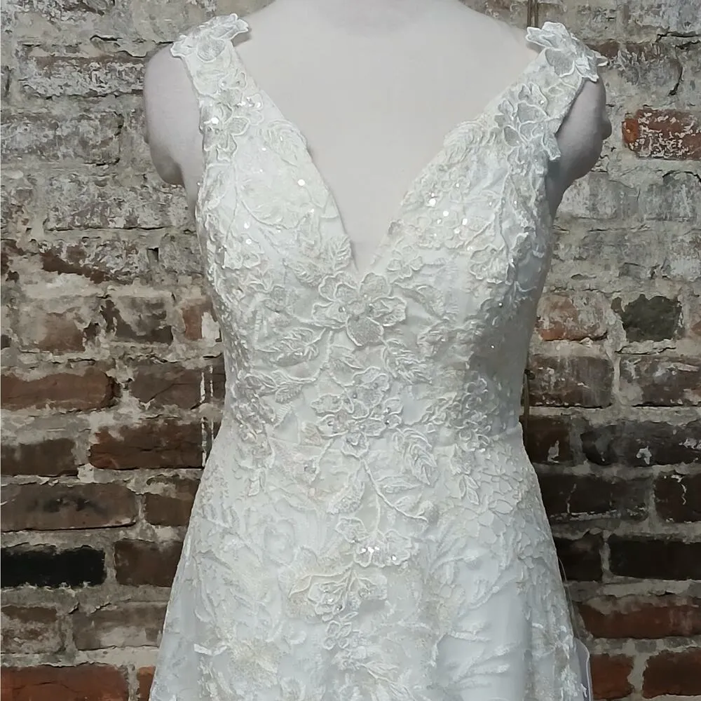 Lulus Bridal Wedding Gown Dress Size Small White Embroidered Beaded Sleeveless - Image 6