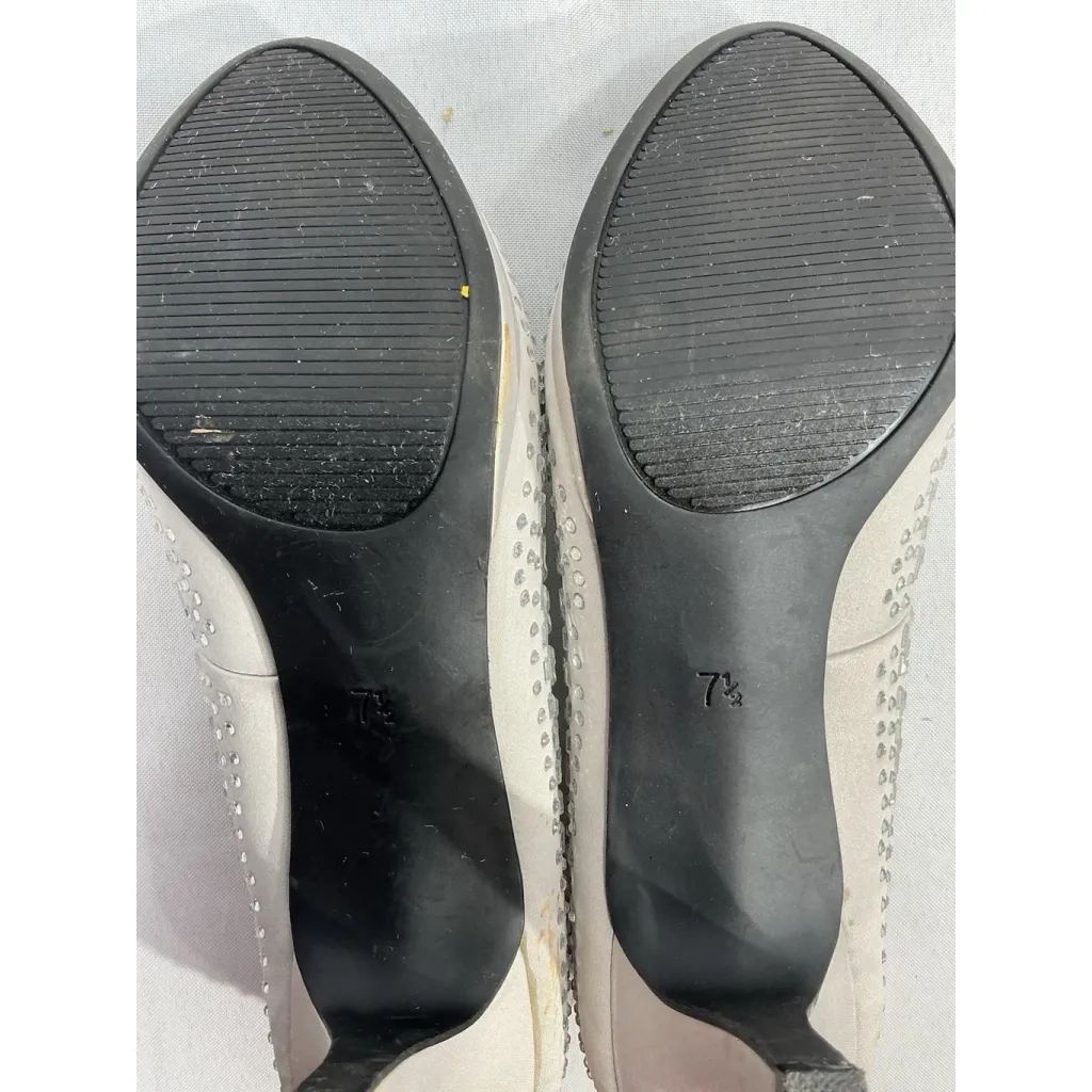 Womans Kelly & Katie Size 7.5 Silver Rhinestone Slip On Peep Toe Pumps - Image 8