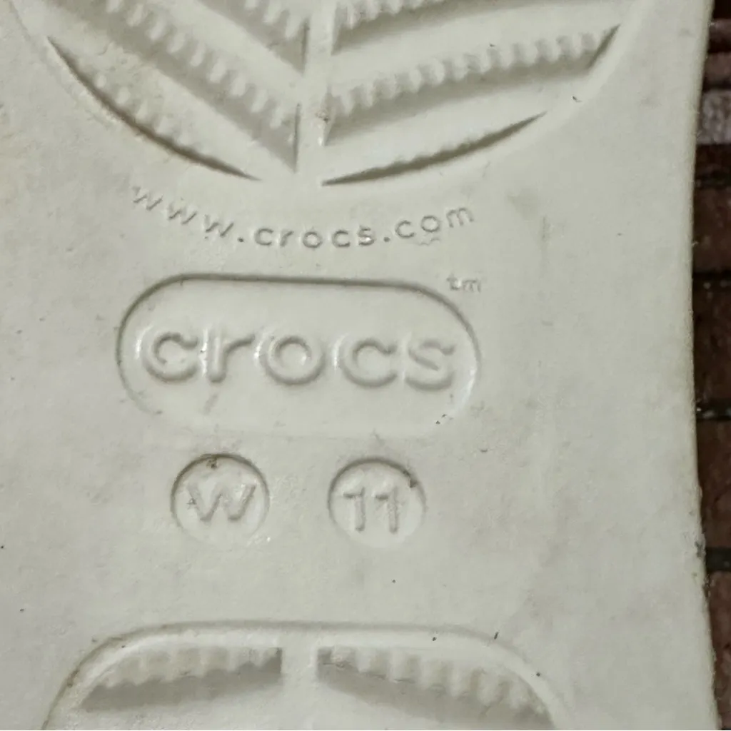 Crocs Women’s  Glitter Slide Sandals with Pink Bow size 11 - Image 8