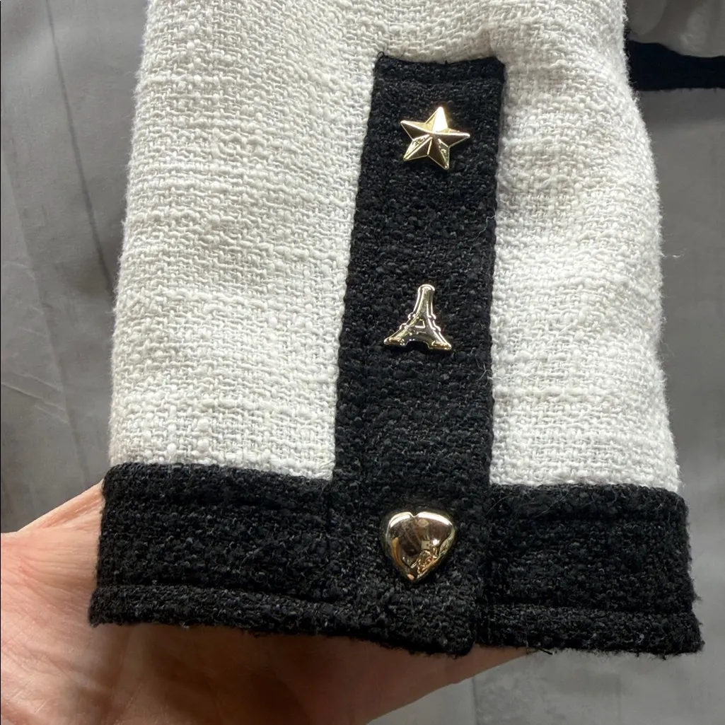 Karl Lagerfeld Paris White Black Colorblocked Tweed Chain Cropped Zip Up Blazer - Image 8