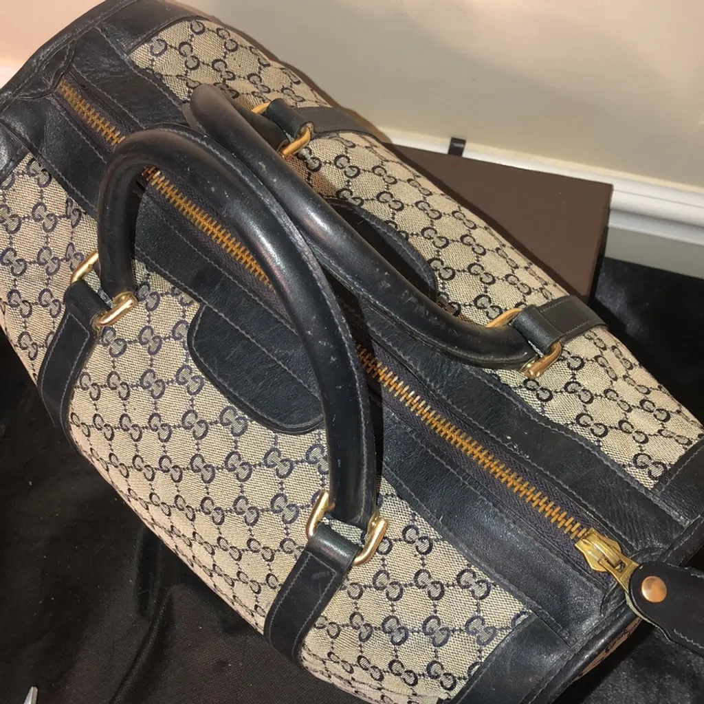 GUCCI GG Supreme Boston Fully Lined Top Handle Duffle Bag Gucci Dusty - Image 3