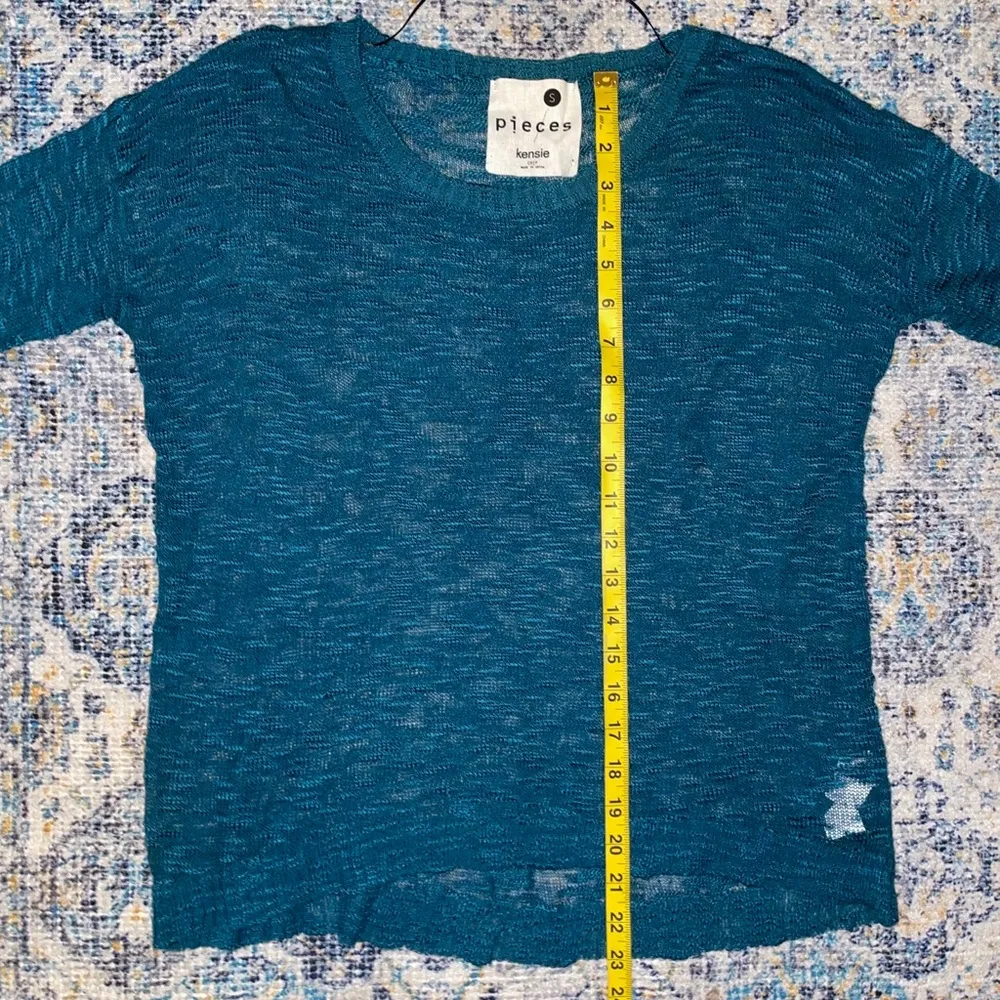 KENSIE sheer sweater size S - Image 4